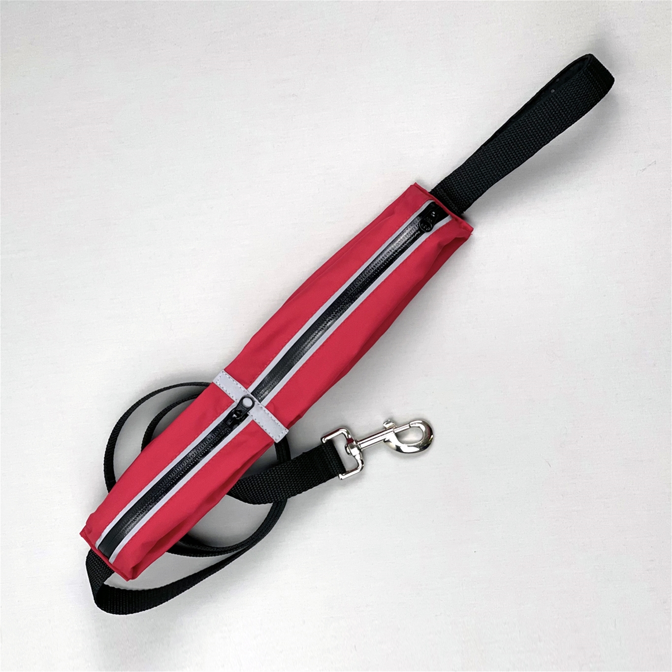 dog leash with pocket